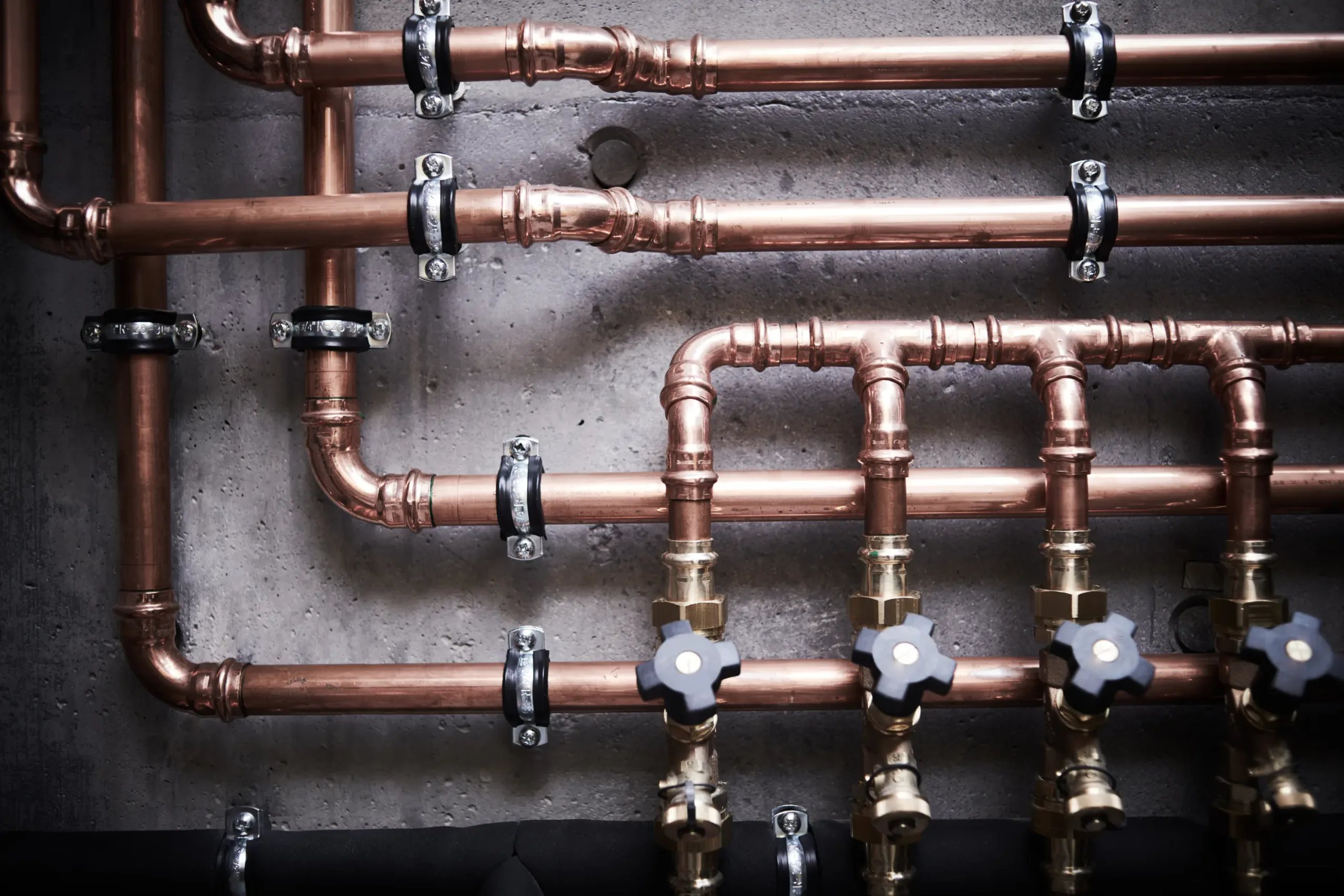 Troubleshooting Noisy Pipes in Your House2